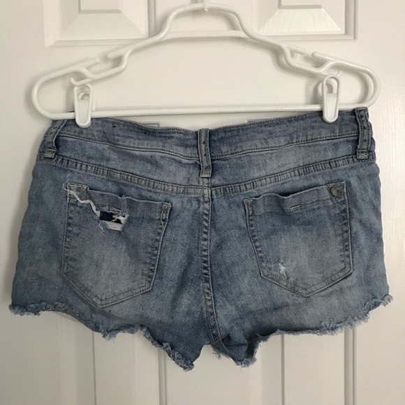 Guess Jean Shorts - Picture 2 of 2